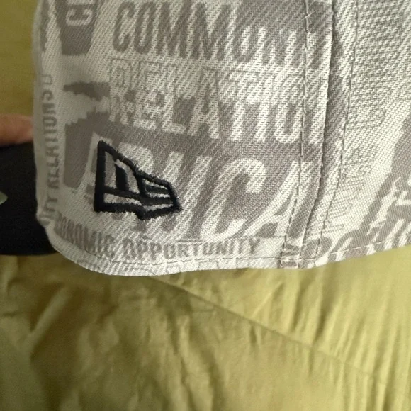 NFL Bears Gray and Black Cap - Picture 4 of 10